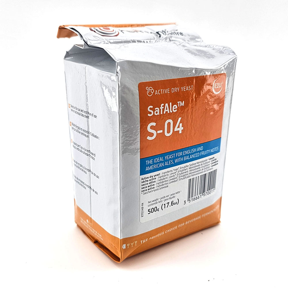 500g Brick SafAle S-04 - A fast fermenting and high flocculating English Ale Yeast.